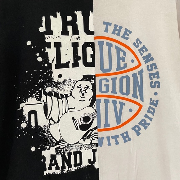 True Religion Half Split Logo Graphic Tee Mens Medium Urban Street Preppy Shirt - Picture 3 of 11